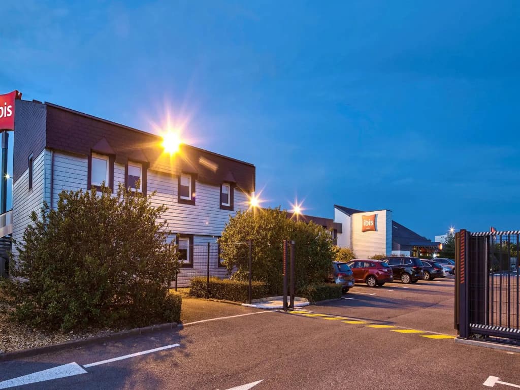 ibis Saint Nazaire Trignac - Photo 1