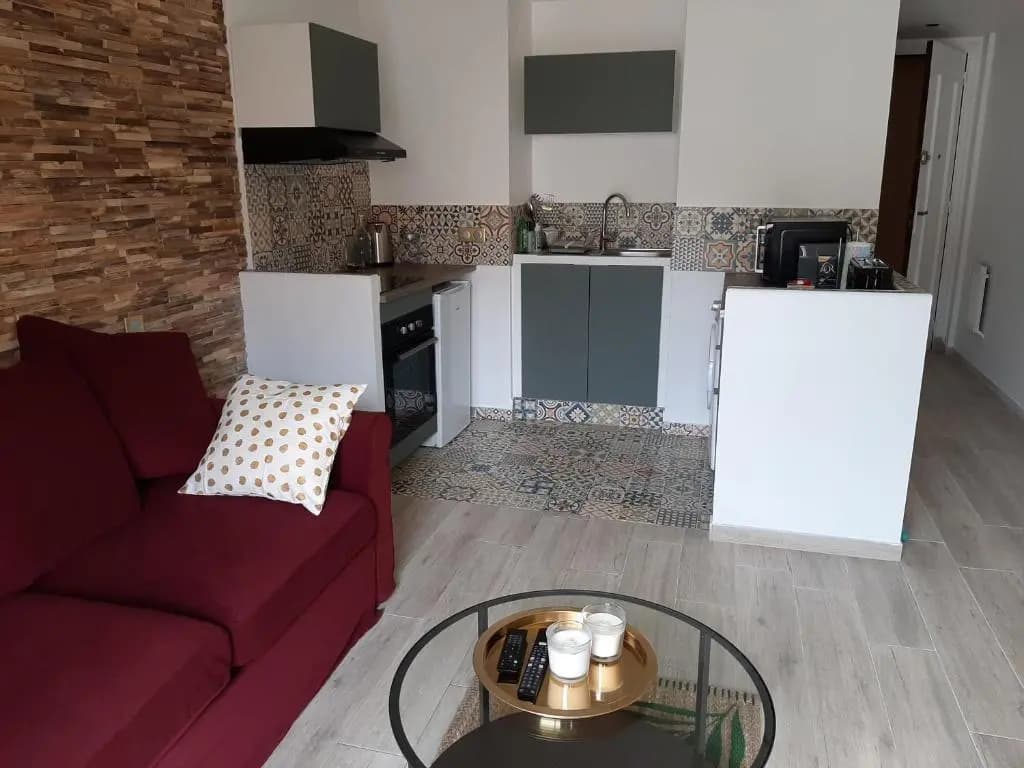 Studio Suquet balcony 1 min beach, 10 min Palais & Croisette Works - Photo 4