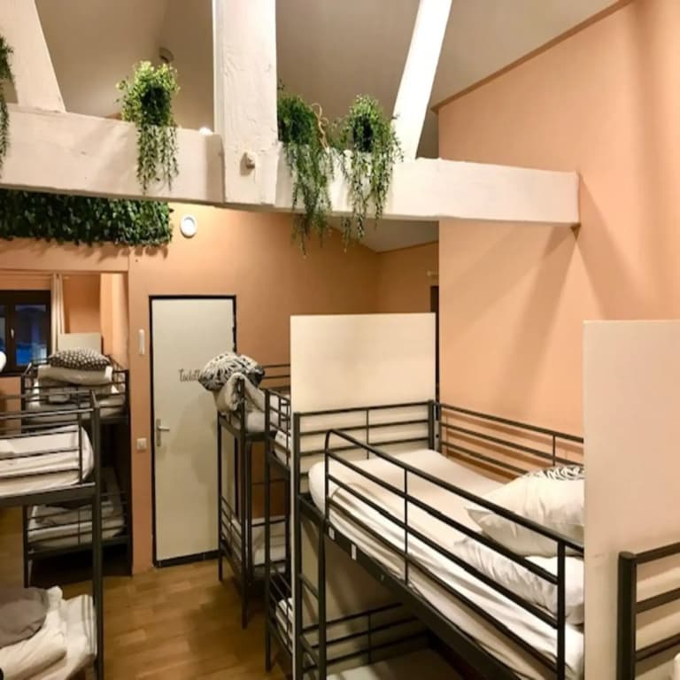 Trendy Hostel - Photo 5