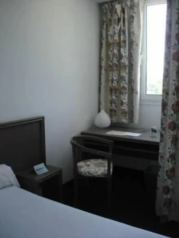 Hôtel La Chêneraie - Miniature 6