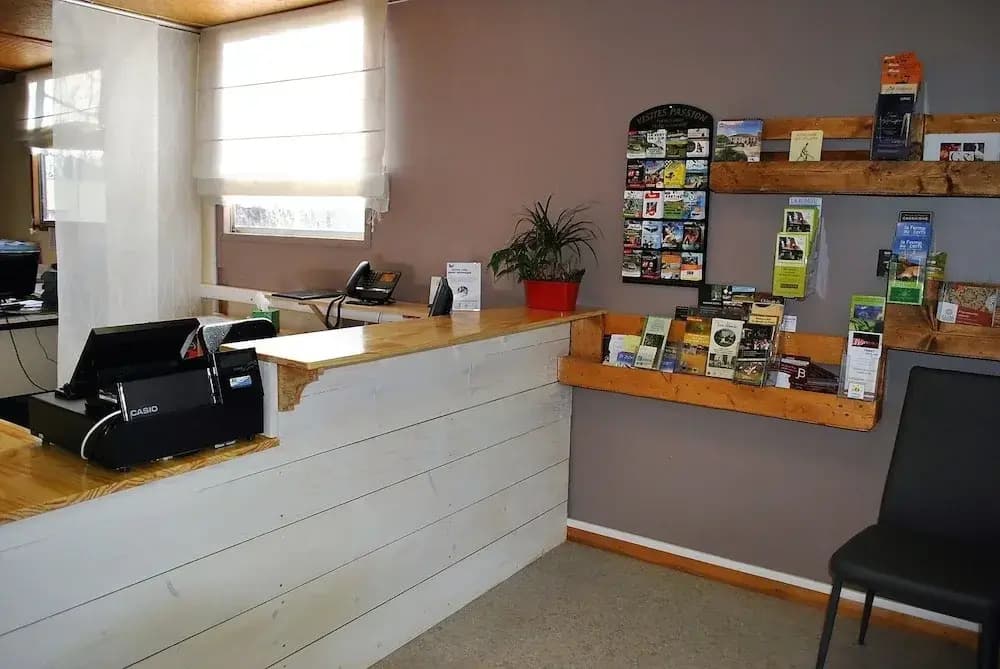 Camping Les Lacs de Courtes - Chalets - Photo 2