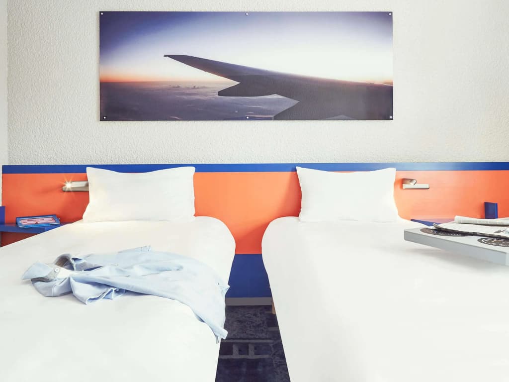 ibis Styles Marseille Provence Aéroport - Miniature 7