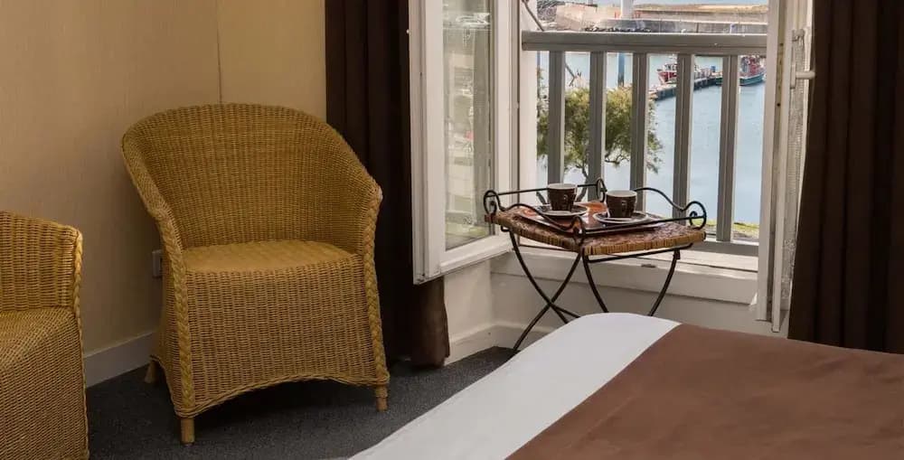 Hôtel Restaurant L'Ecailler - Miniature 7