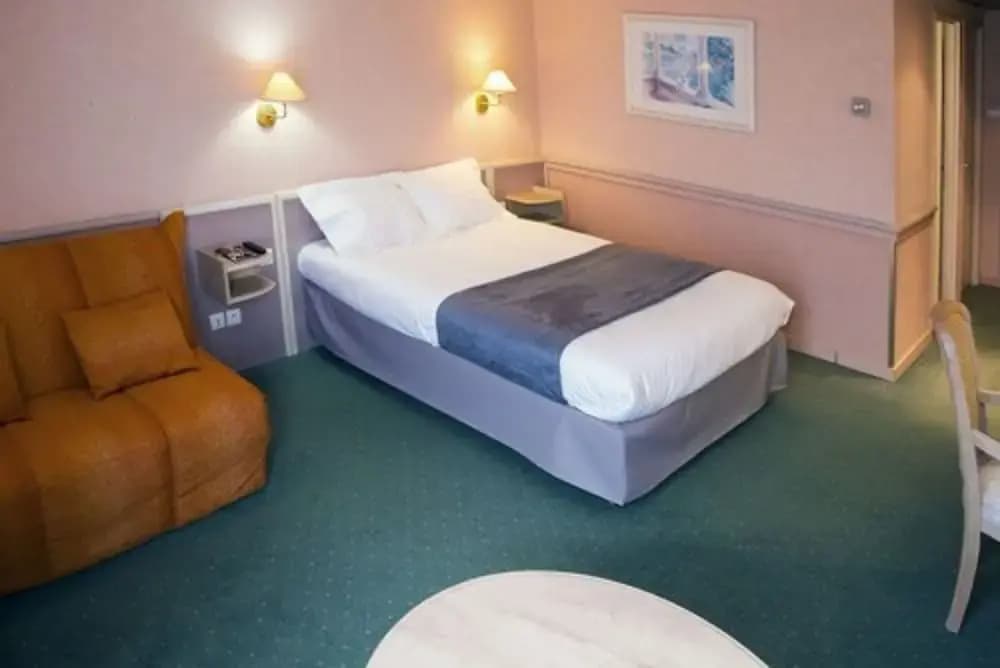 Hotel Logis de Lyon Est - Photo 5