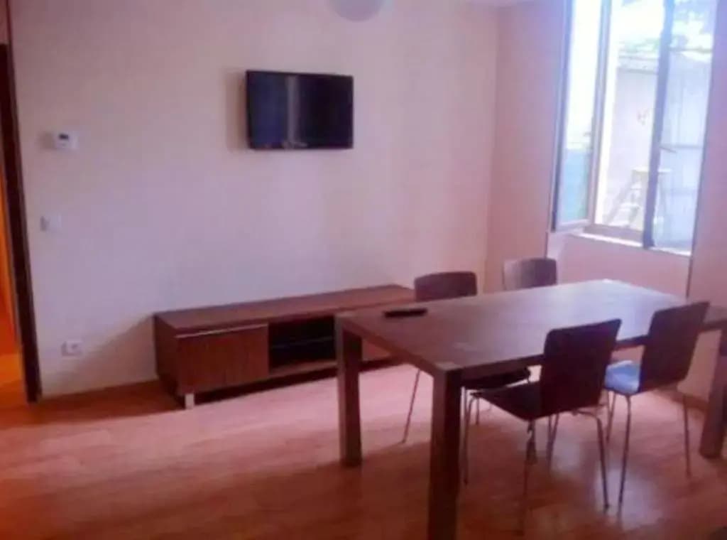 Appartement de 3 chambres avec wifi a Roanne - Miniature 8