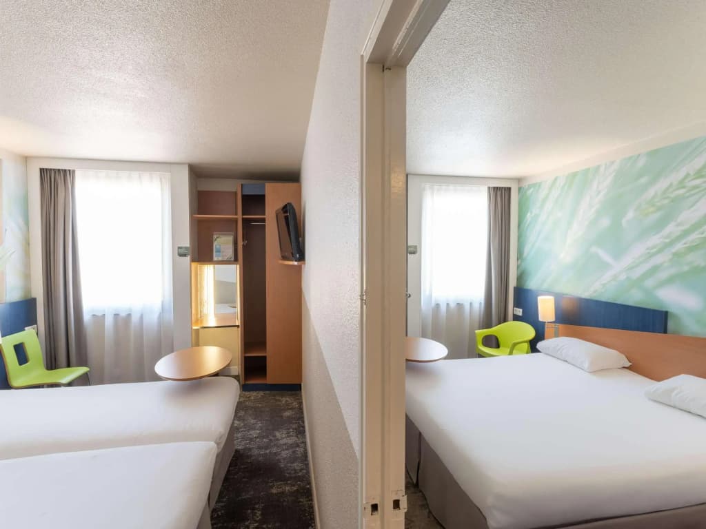 ibis Styles Angers Centre Gare - Photo 2