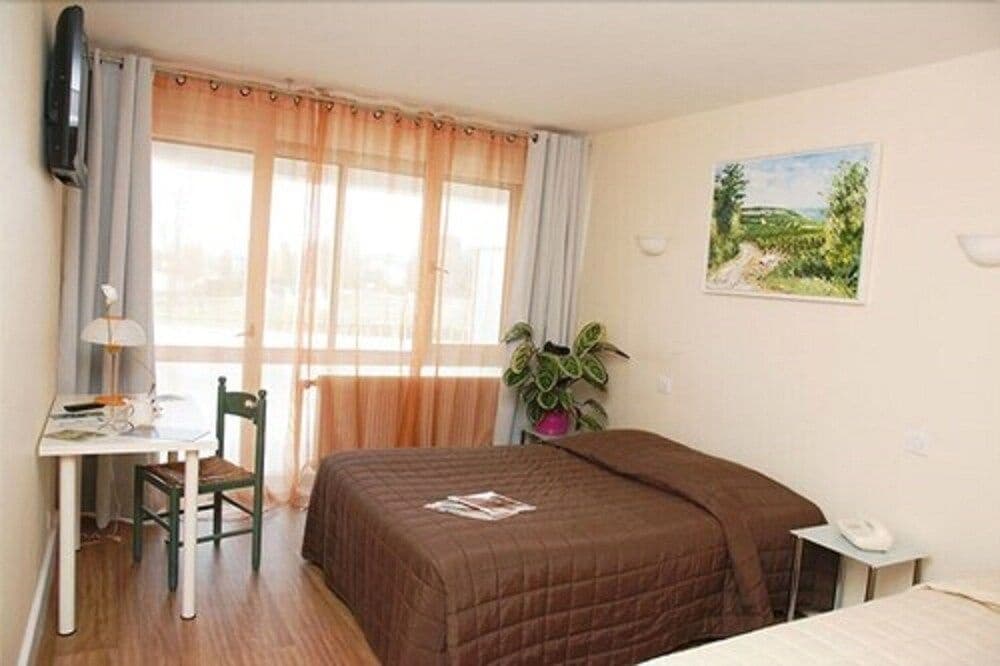 Hôtel Le Chagny - Photo 3