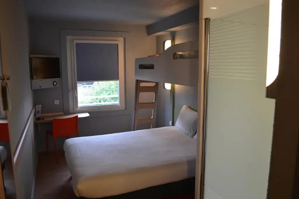 ibis budget Paris Porte de Vanves - Photo 5