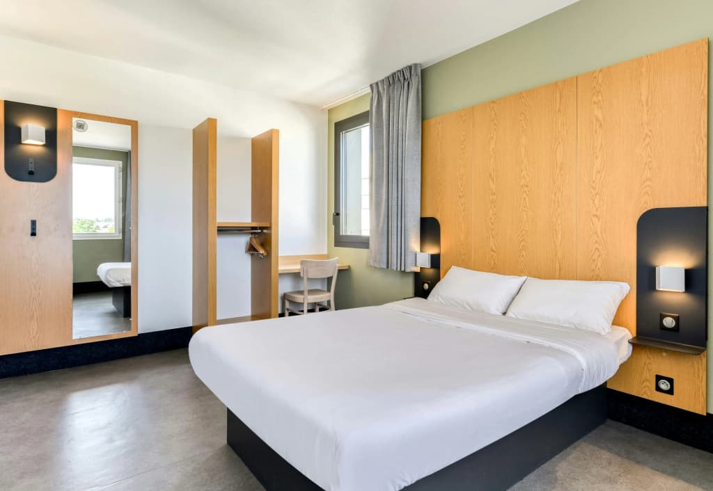 B&B HOTEL Montpellier Centre Le Millénaire - Photo 5