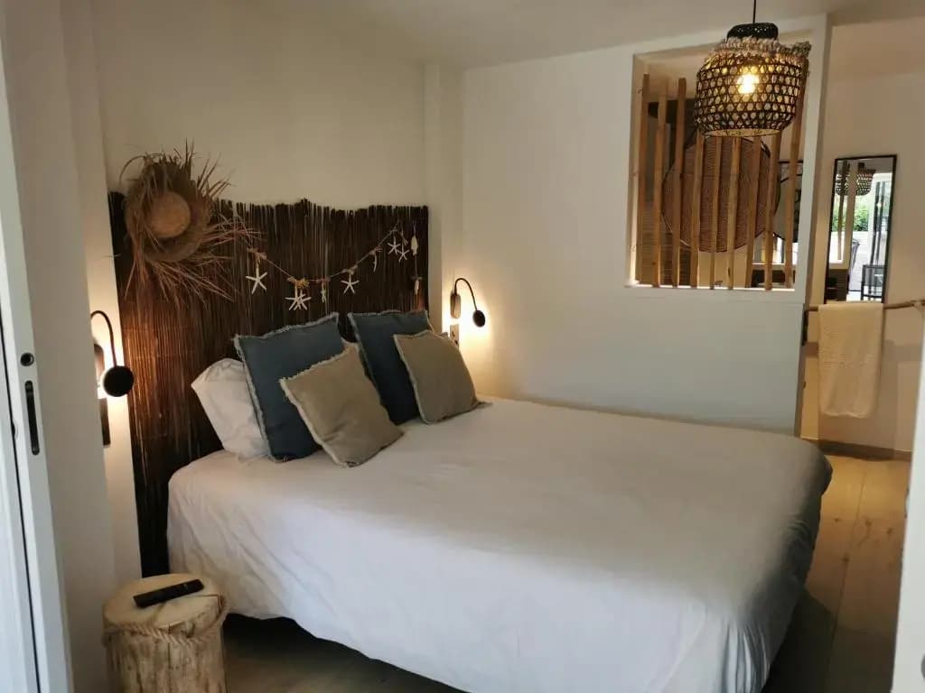 Casa Louise Suites and Spas - Photo 5