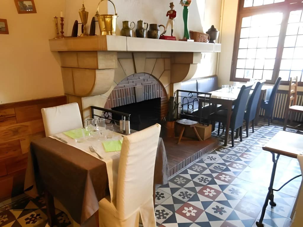 Hôtel de l'Ecu de France - Miniature 6
