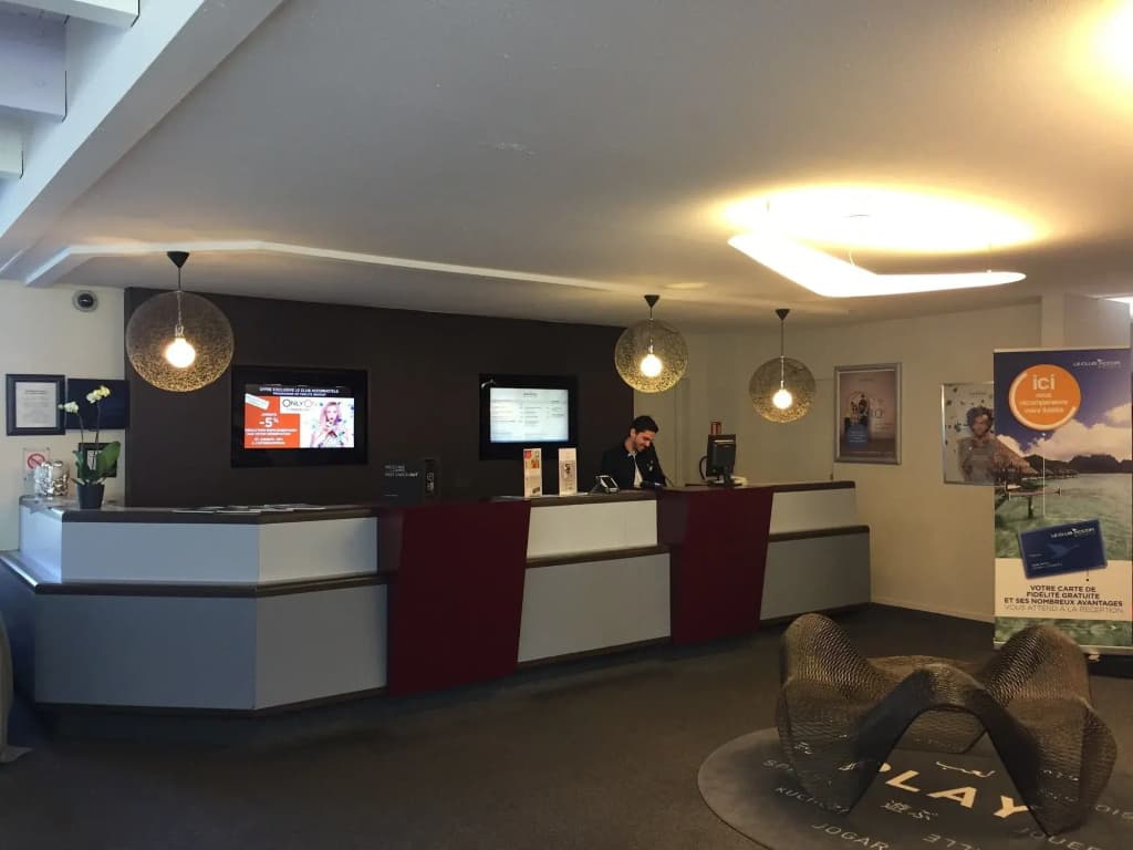 Novotel Marseille Est Porte d'Aubagne - Photo 2