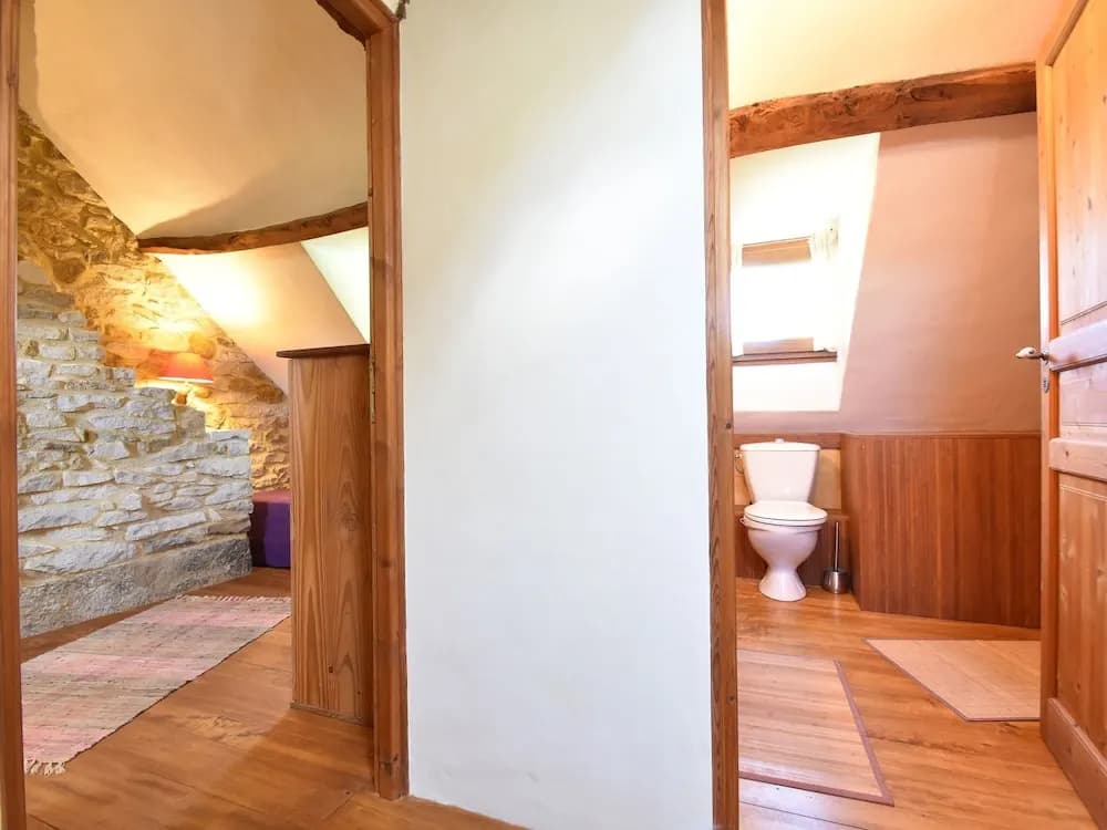 Spacious Holiday Home in Alvignac with Swimming Pool - Photo 2