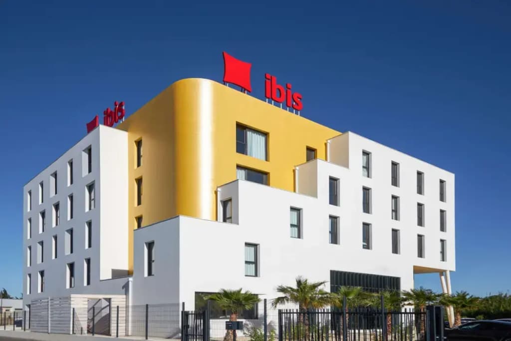 Ibis Marseille Marignane Technopole - Photo 1