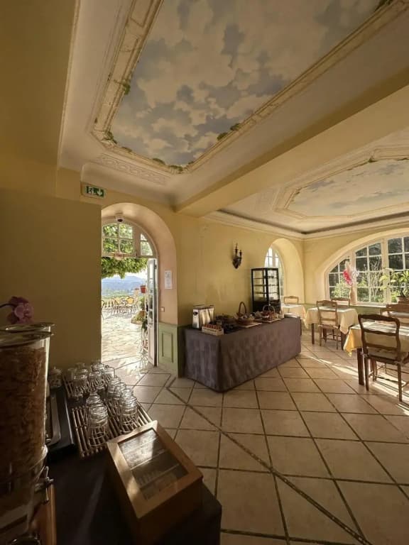 Hôtel Miramar - Photo 2