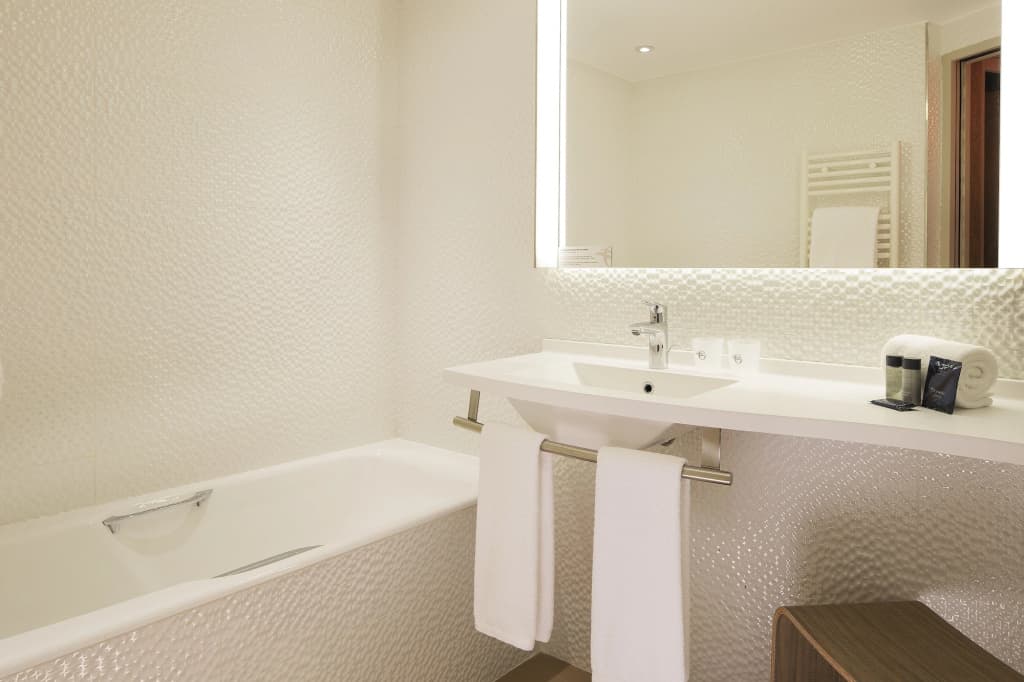 Hotel Oceania Paris Roissy CDG - Miniature 7