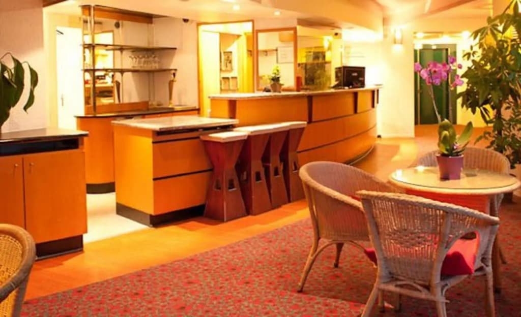 Egg Hotel Paris Gonesse - Photo 1