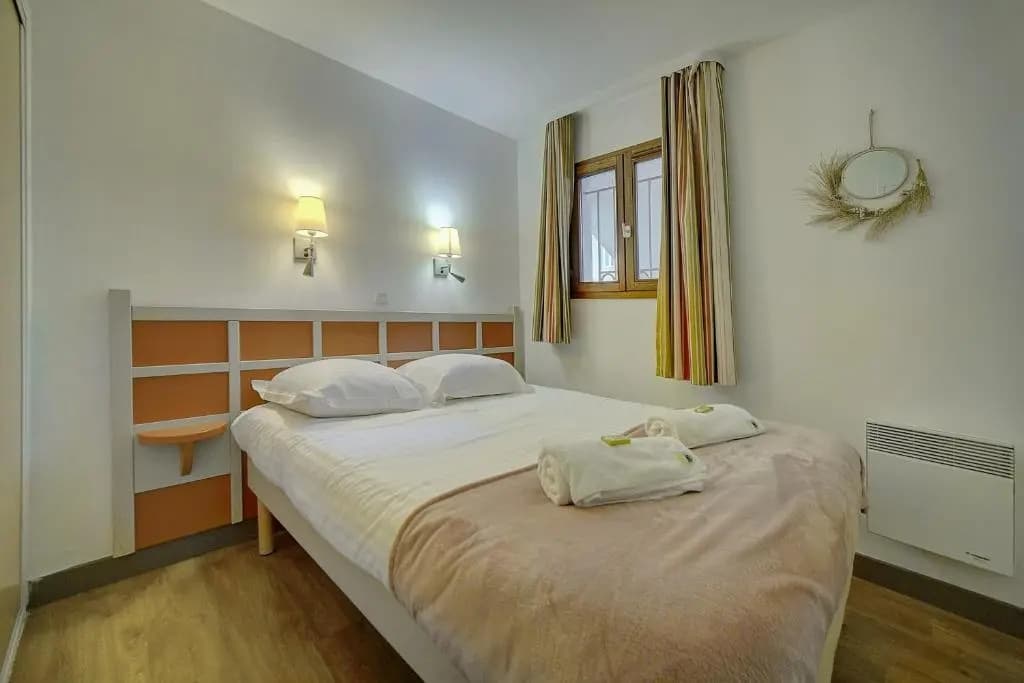 IMMOGROOM - 3 Rooms renovated - Pool - Terrace - Garden - Parking - Photo 2