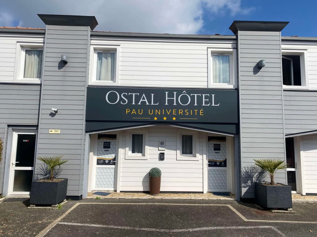 Ostal Pau Université - Sure Hotel Collection by Best Western - Photo 1