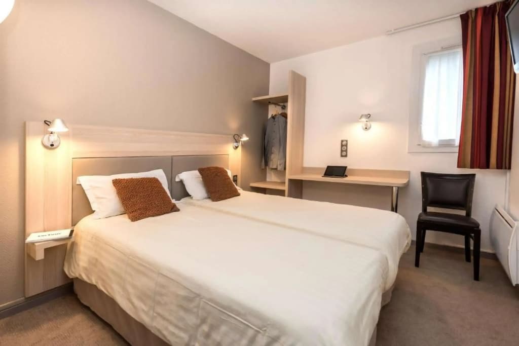Brit Hotel Deltour Confort Mende - Photo 3