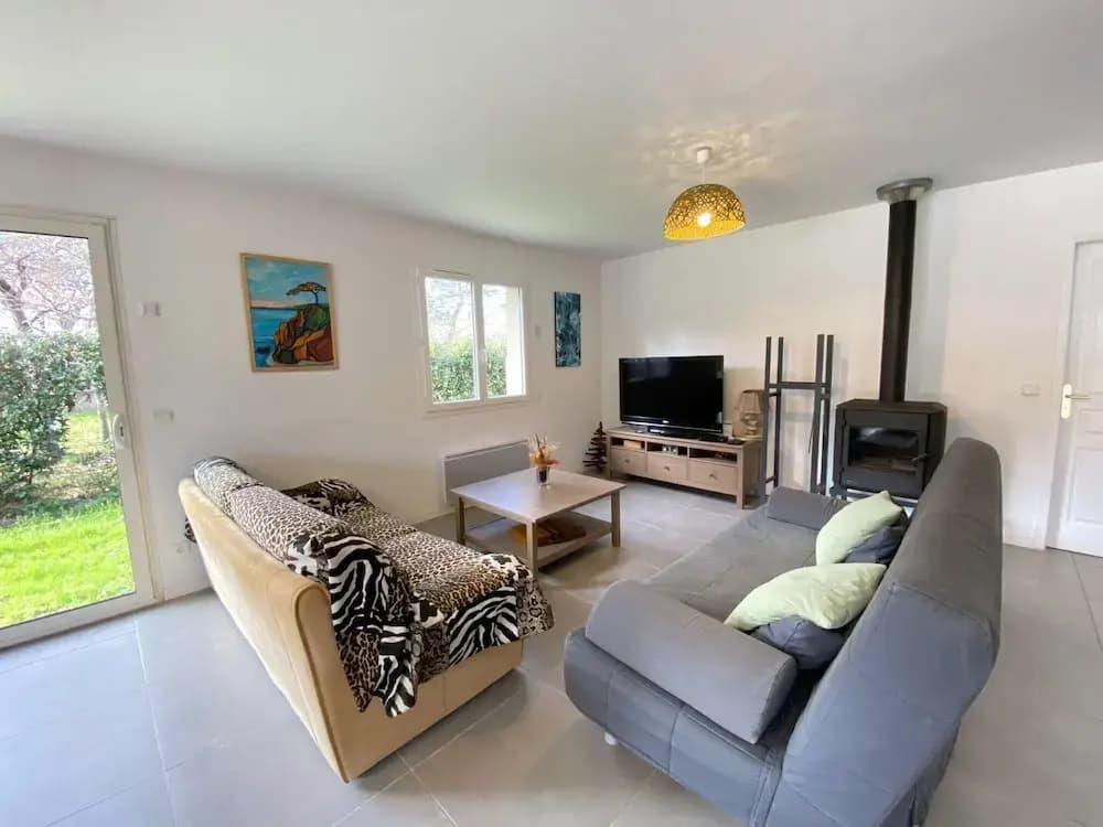 Holiday Home With Pool in Grayan-et-l'hopital-formerly TUI Ferienhaus - Photo 2