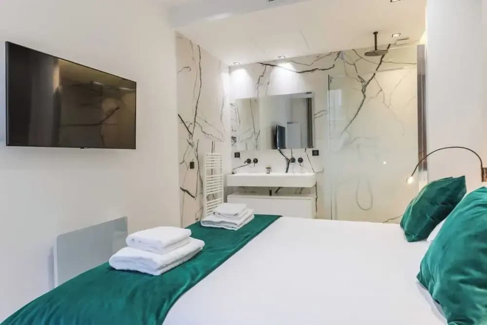 Superb AC Apartment Center of Paris - Photo 2