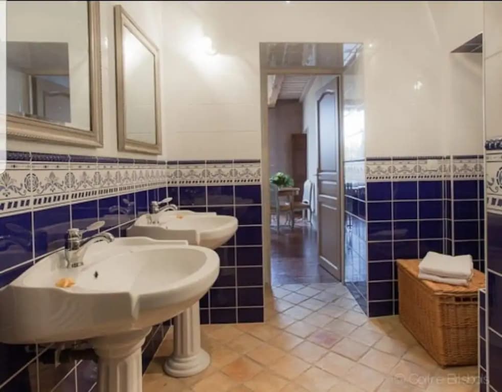 Hotel Coté Cour Chambres d'hotes - Miniature 8