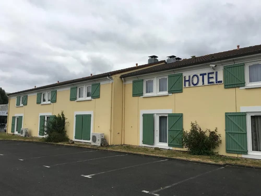 Brit Hotel Le Beaulieu - Photo 1