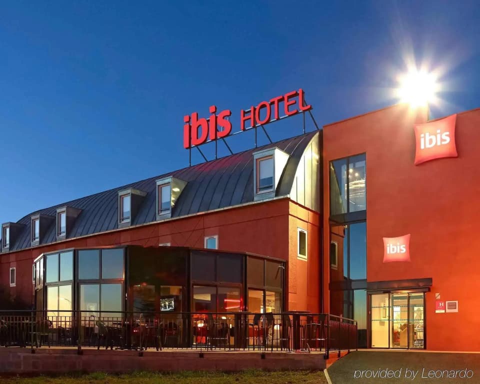 ibis Chalon-sur-Saone Nord - Photo 1