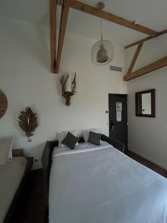 FRATERNITY-HOTEL - Photo 4