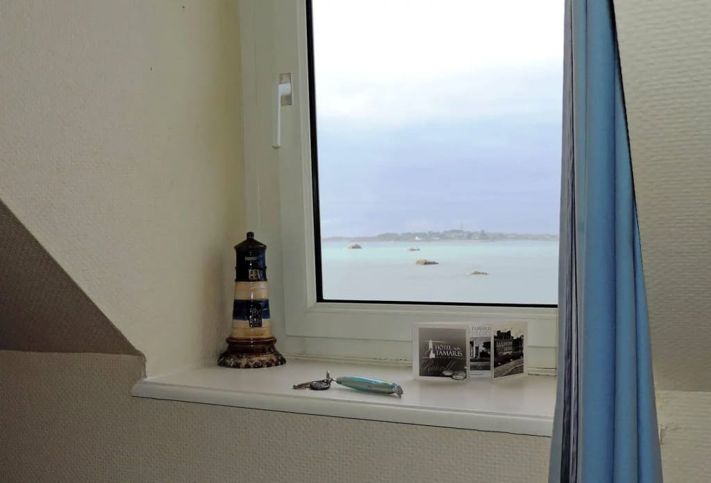 Hôtel Aux Tamaris - Vue Mer - Miniature 7