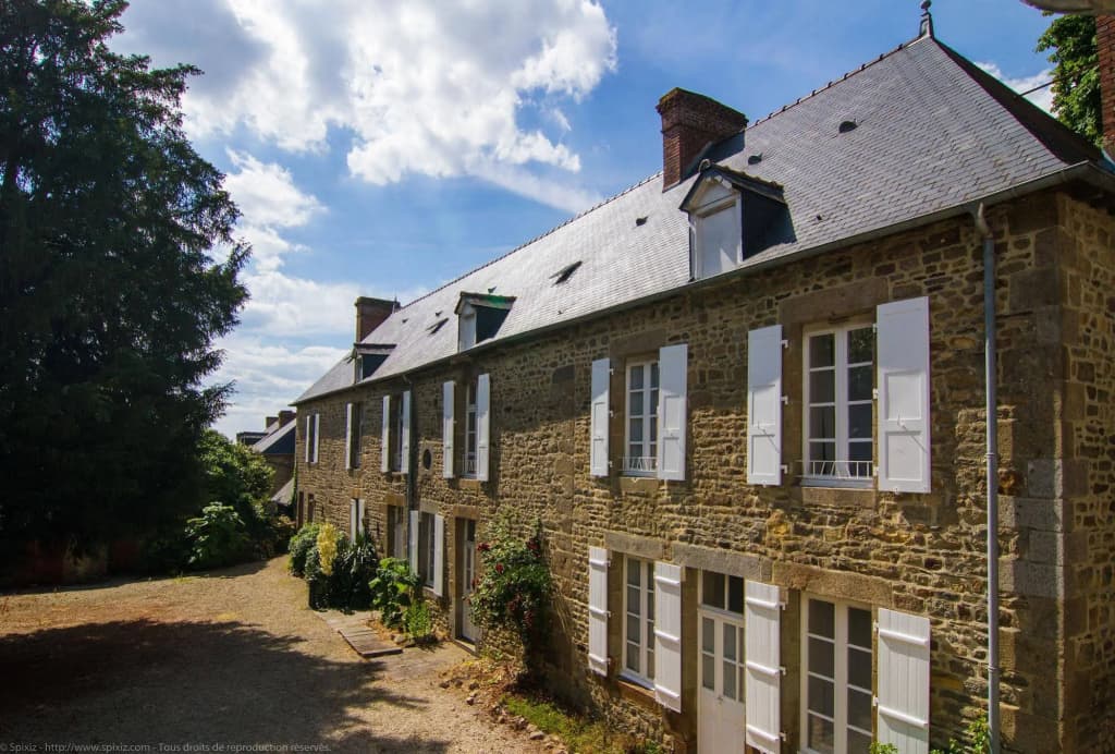 Logis Hotel du Chateau - Photo 1