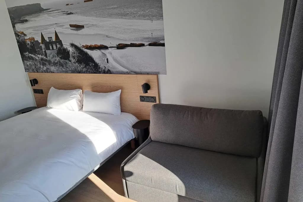 Hotel Premiere Classe Bayeux - Photo 4