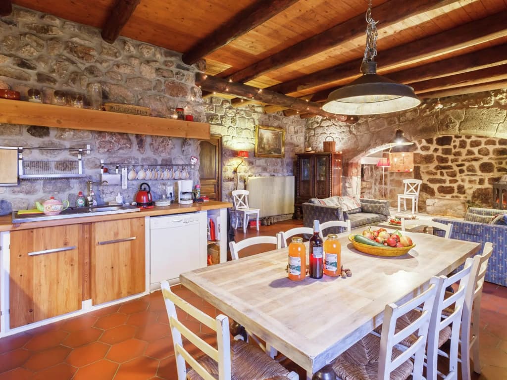 Charming Farmhouse in Cros-de-Georand with Swimming Pool - Miniature 8