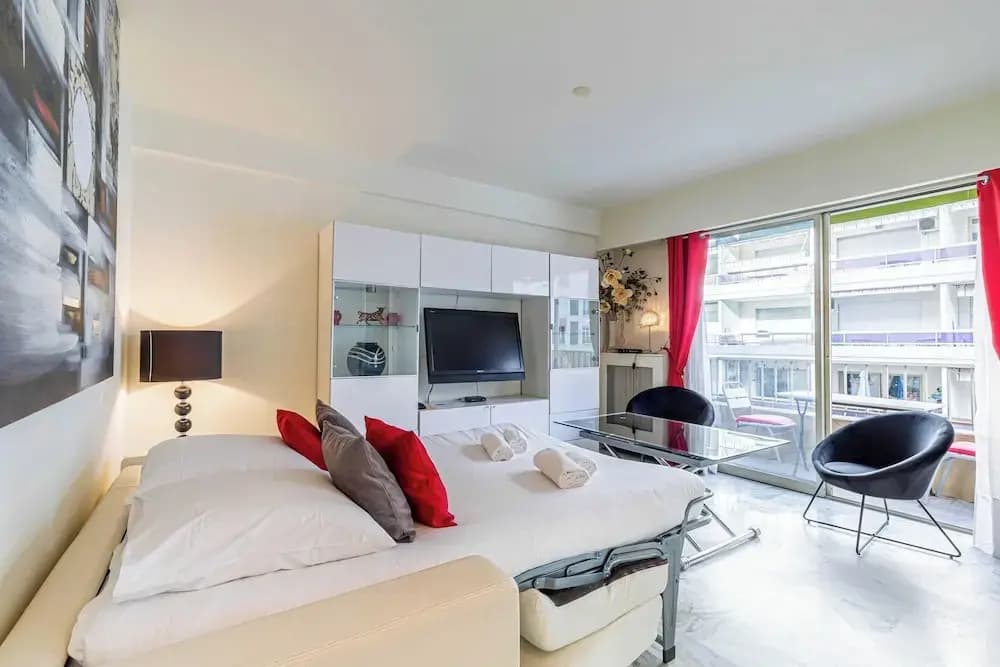 Cozy Studio in the Heart of Cannes - Near sea - Photo 2