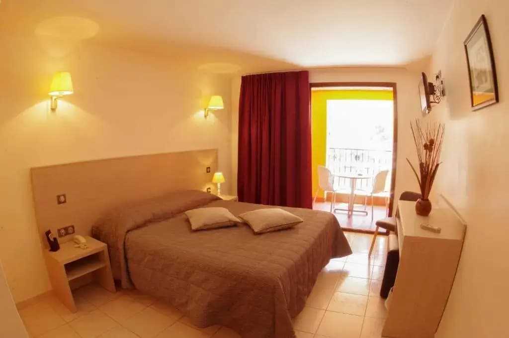 Hotel Le Romantique - Photo 4