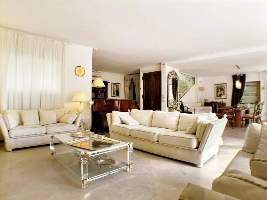 Juan Les Pins Near Cannes Beaches 1820 Guests - Photo 2