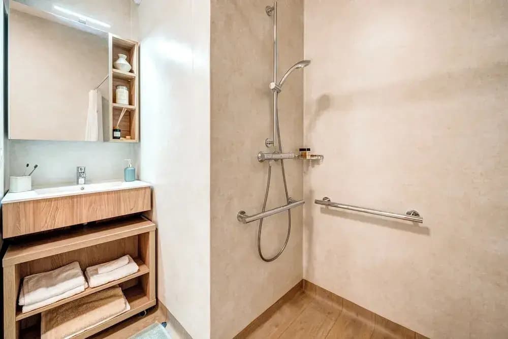Zenao Appart'hôtel Saint-Maur-des-Fossés - Photo 2