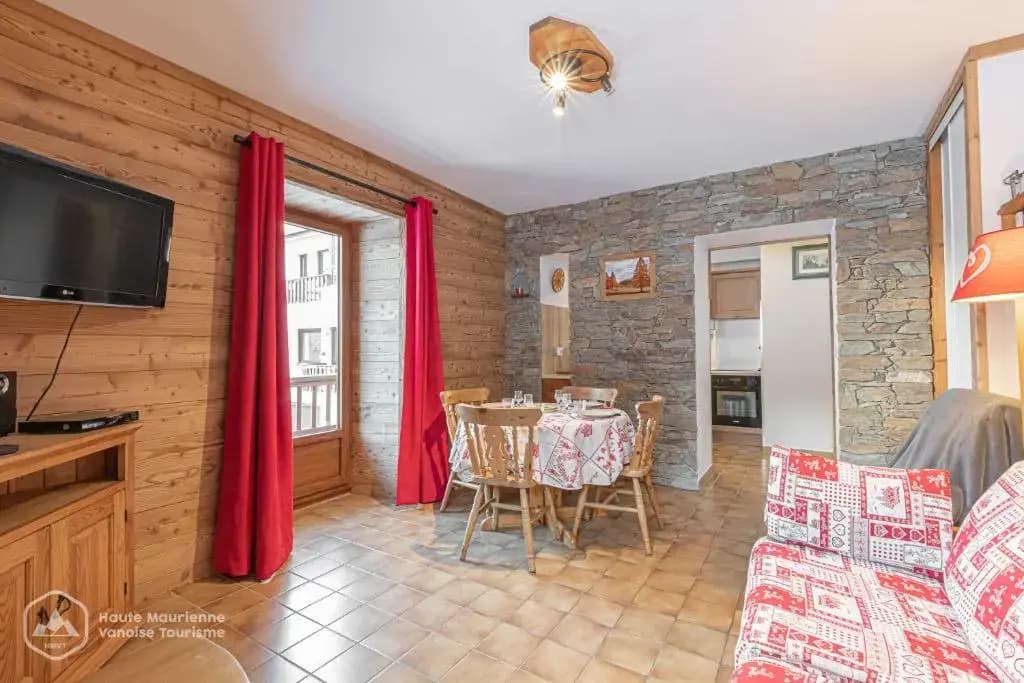 153 Rue des Rochers - Photo 5