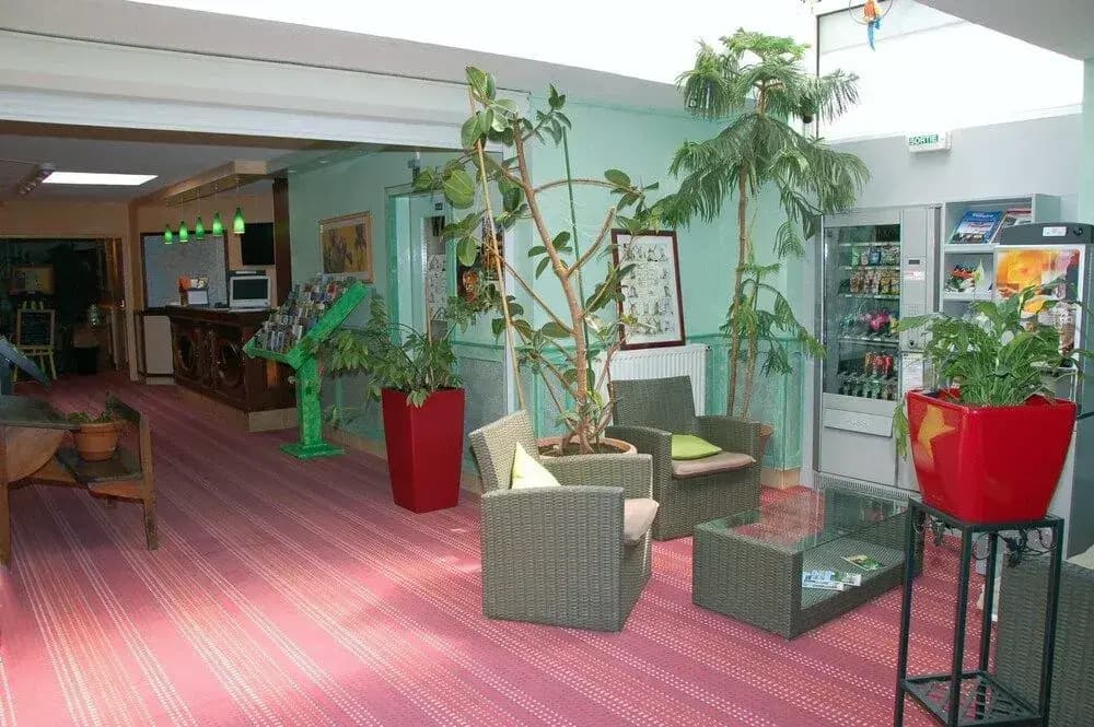 Fasthotel Artenay Orléans Nord - Photo 2
