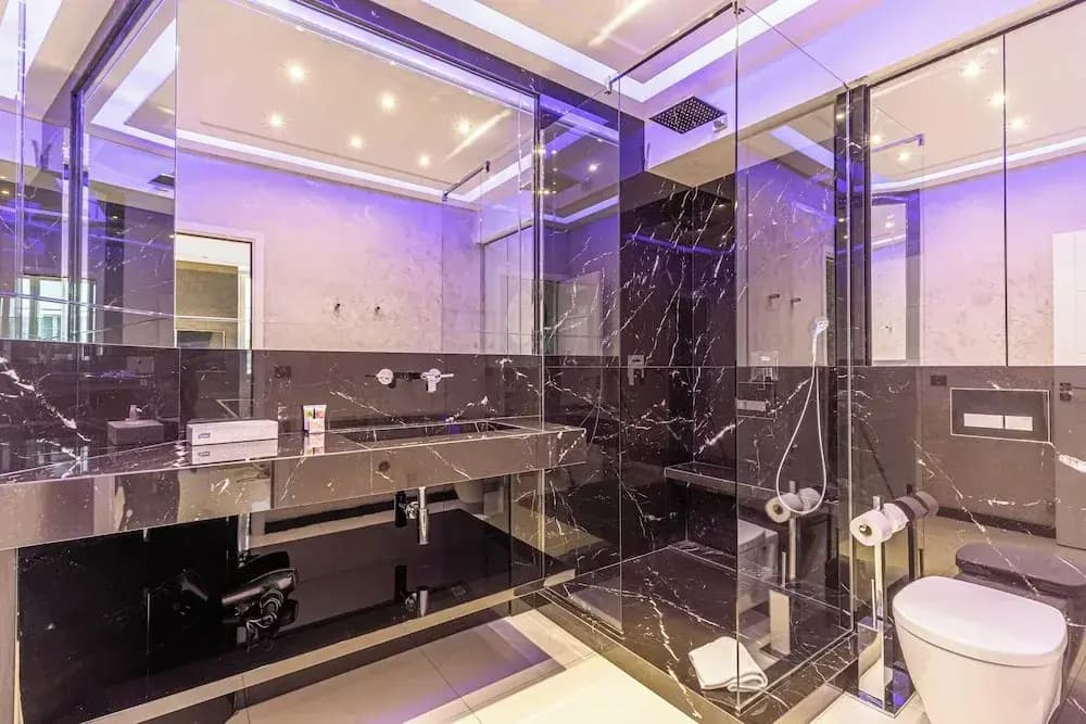 Large Renovated Studio - rue Hoche - Cannes Center - Miniature 6