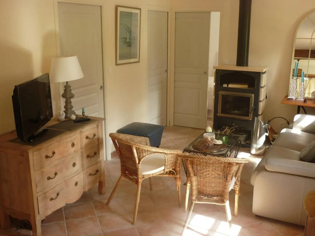 Traditional Holiday Home with Garden in Dampsmesnil - Photo 2