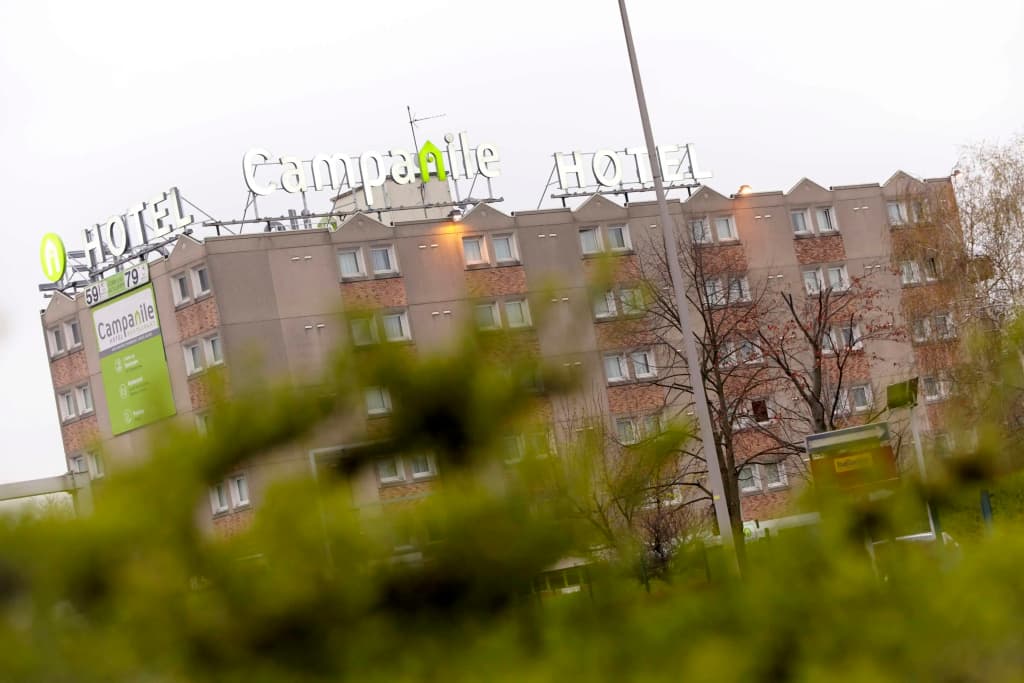 Campanile PRIME - Paris Bobigny - Photo 1
