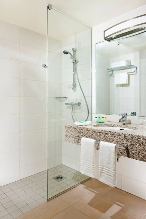 Courtyard by Marriott Paris Arcueil - Miniature 7
