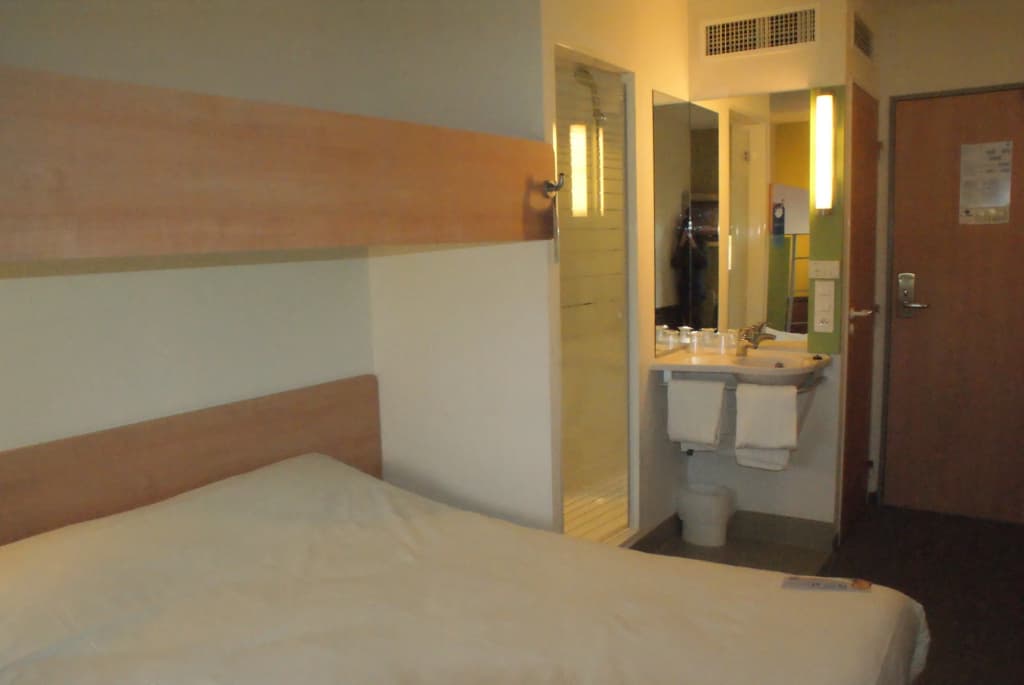 ibis budget Carcassonne Aéroport - Photo 5