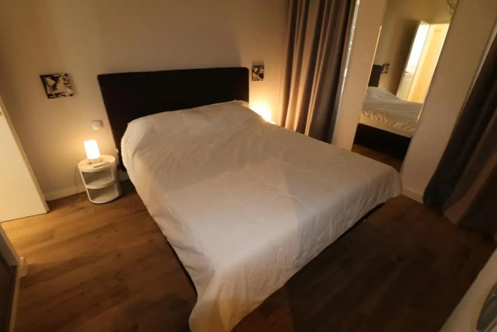 Luxury, central 3 bedroom, 3 bathrooms 5 mins from the Palais 410 - Miniature 6