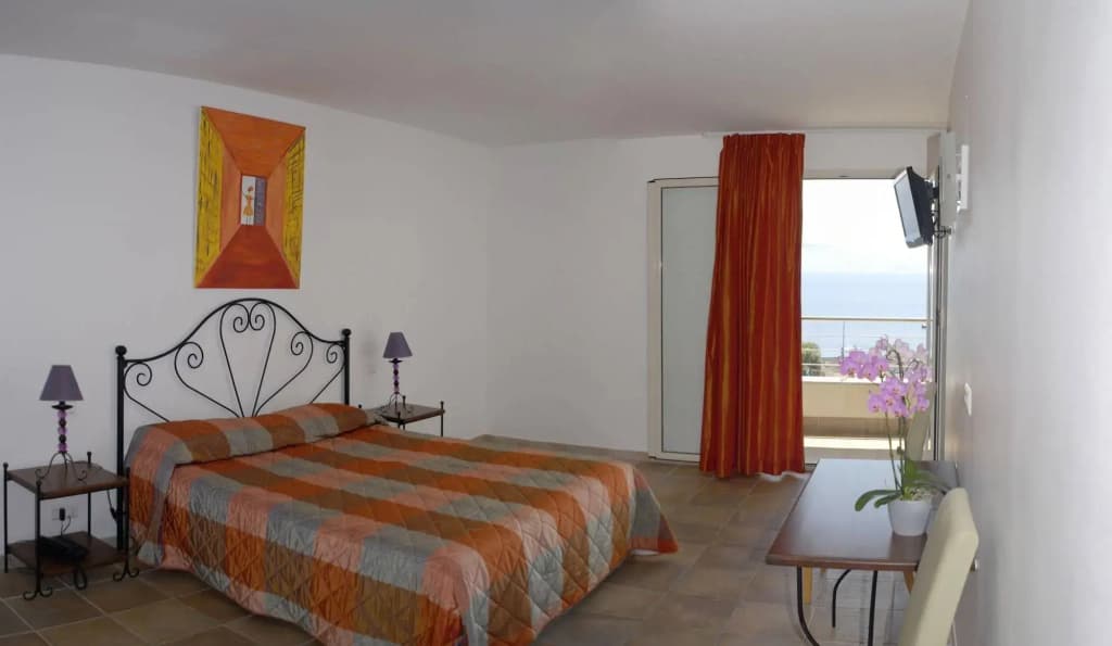 Hôtel les Eucalyptus - Miniature 6