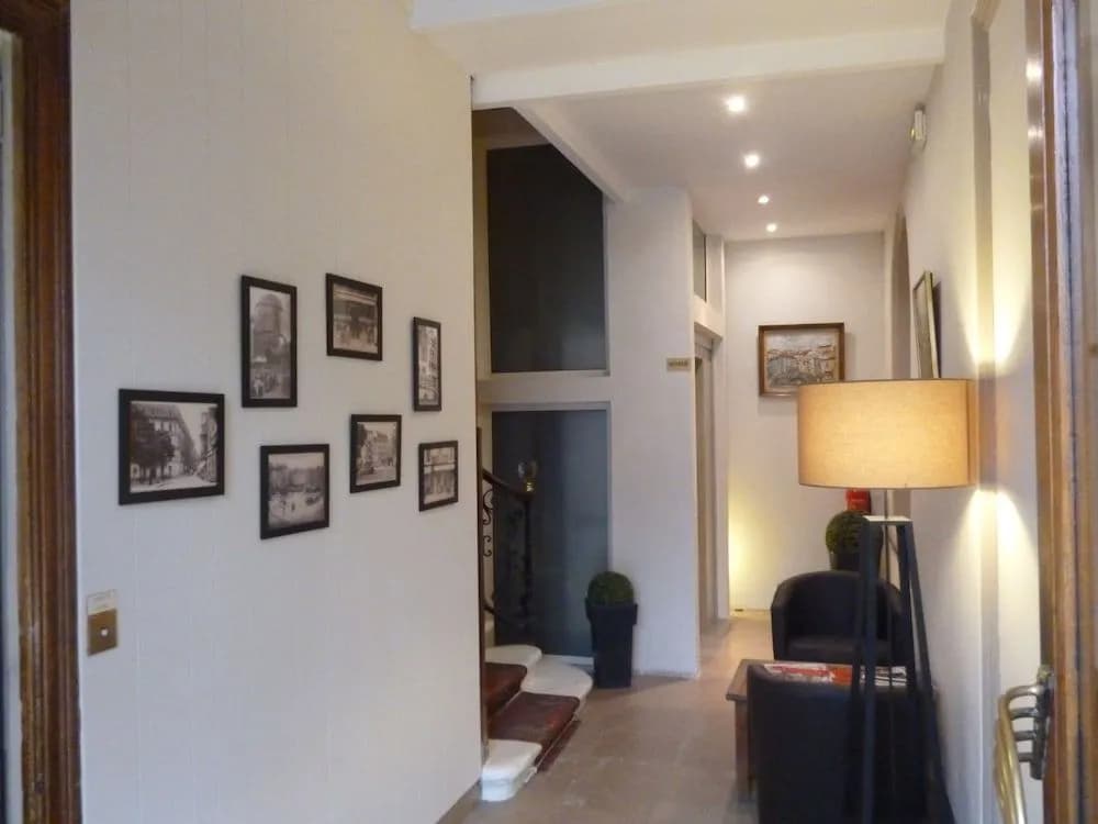 Hotel du Midi - Photo 2
