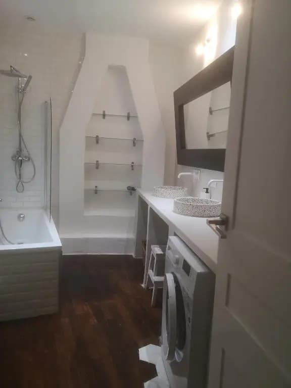 Appartement proche centre ville, port, et mont Faron - Miniature 7