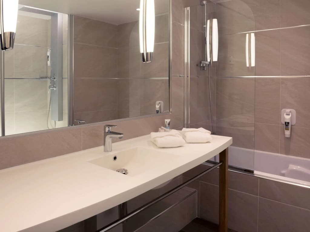 Mercure Beaune Centre - Miniature 8